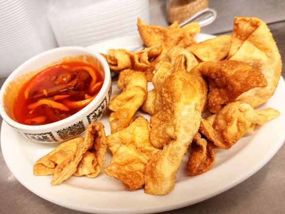 Wonton frit Grand/ Deep Fried Wonton Large 炸云吞(大份)